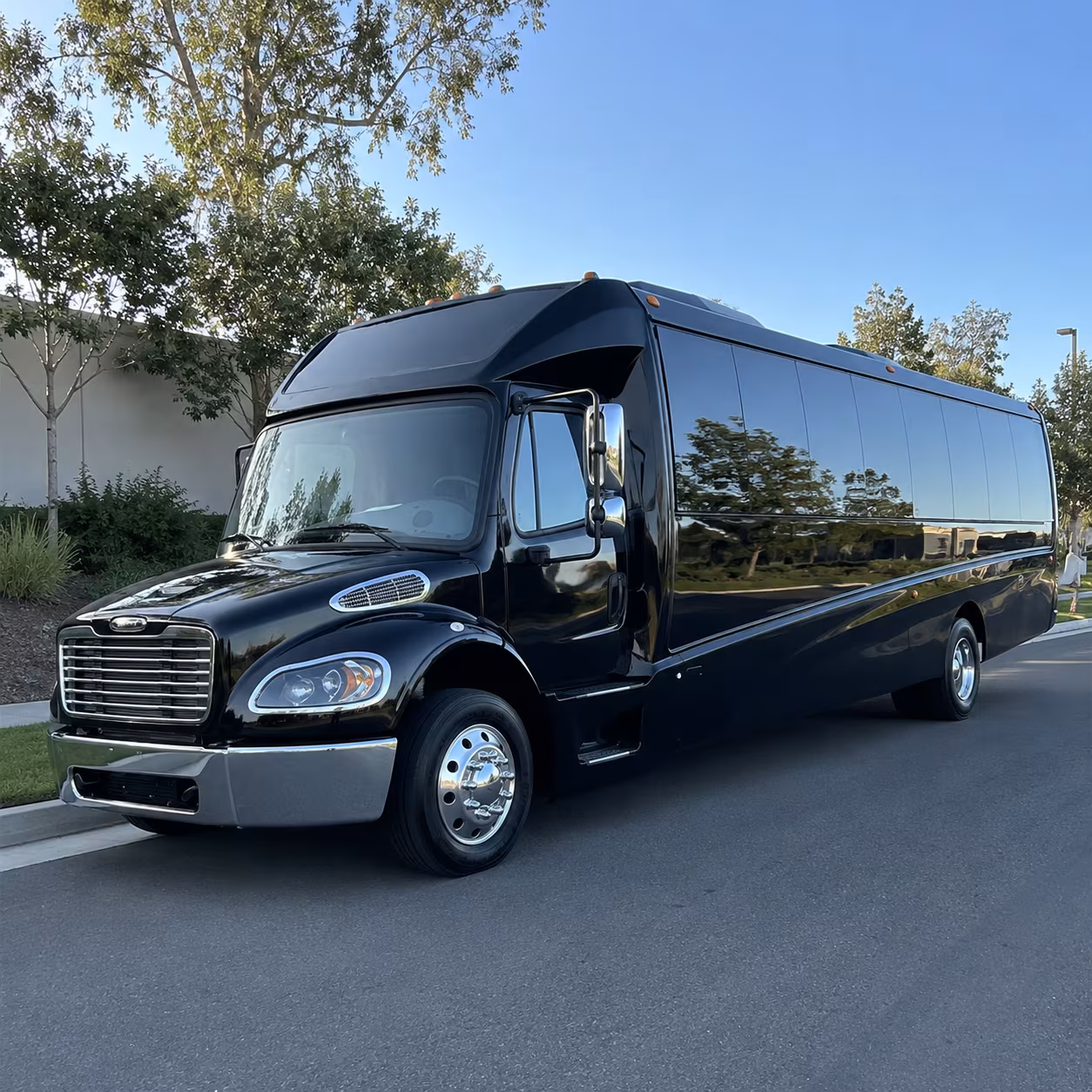alameda 30 passenger minibus