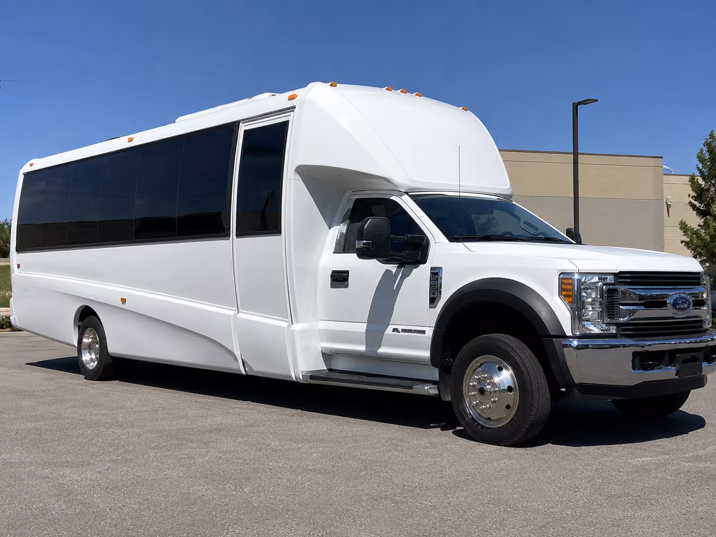 minibus rentals for tri valley winery tours from the east bay