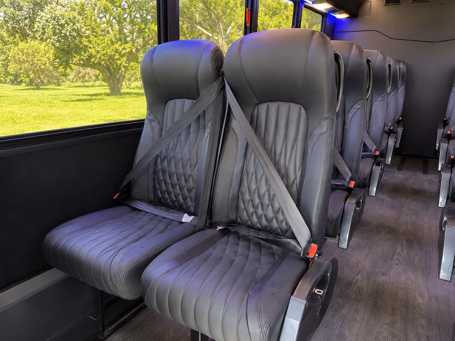 shuttle buses for alameda wedding guests between hotels and venues